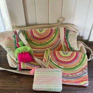 America and Beyond 3 piece set. Messenger style tote can be a crossbody